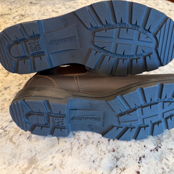 Blundstone Chocolate Brown Chelsea Boots - Picture 4 of 7